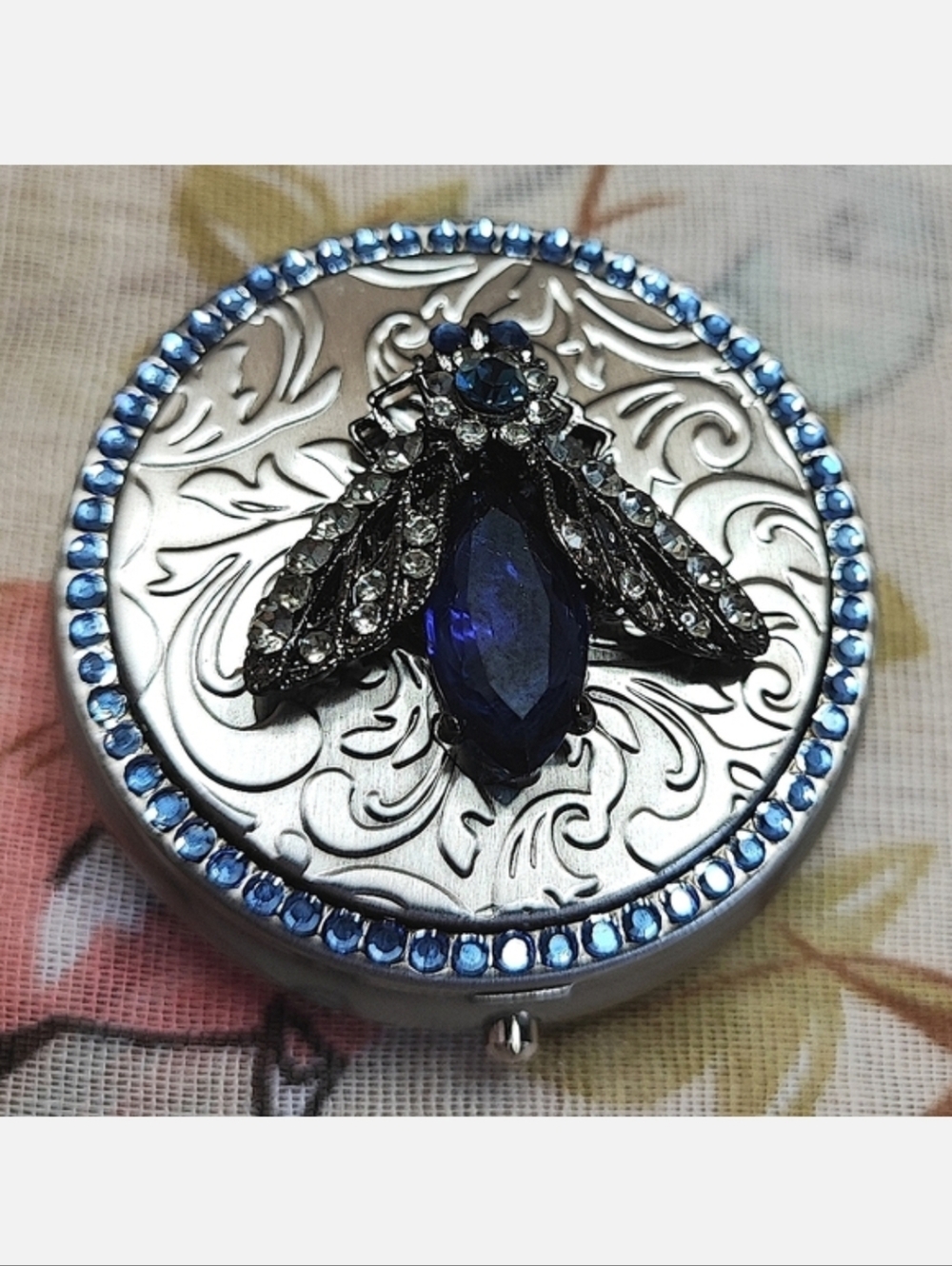 Swarovski Sapphire Blue Faceted Stones Insect Pillcase Pill Case Box Brand New